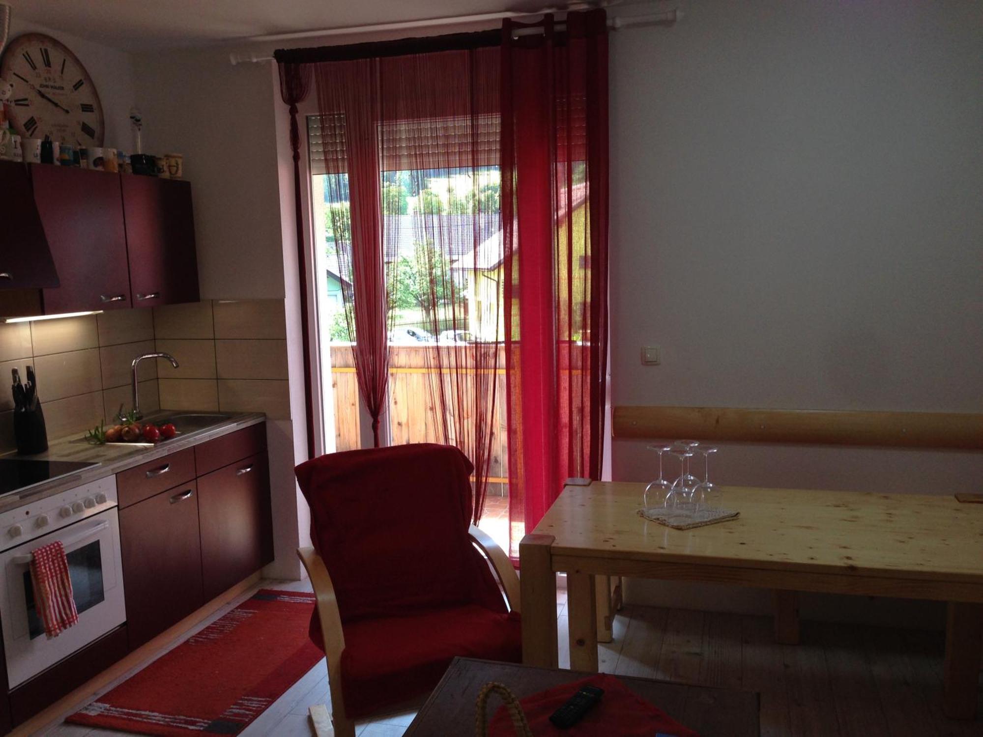 Aparthotel Pr' Jakapc' Mojstrana Room photo